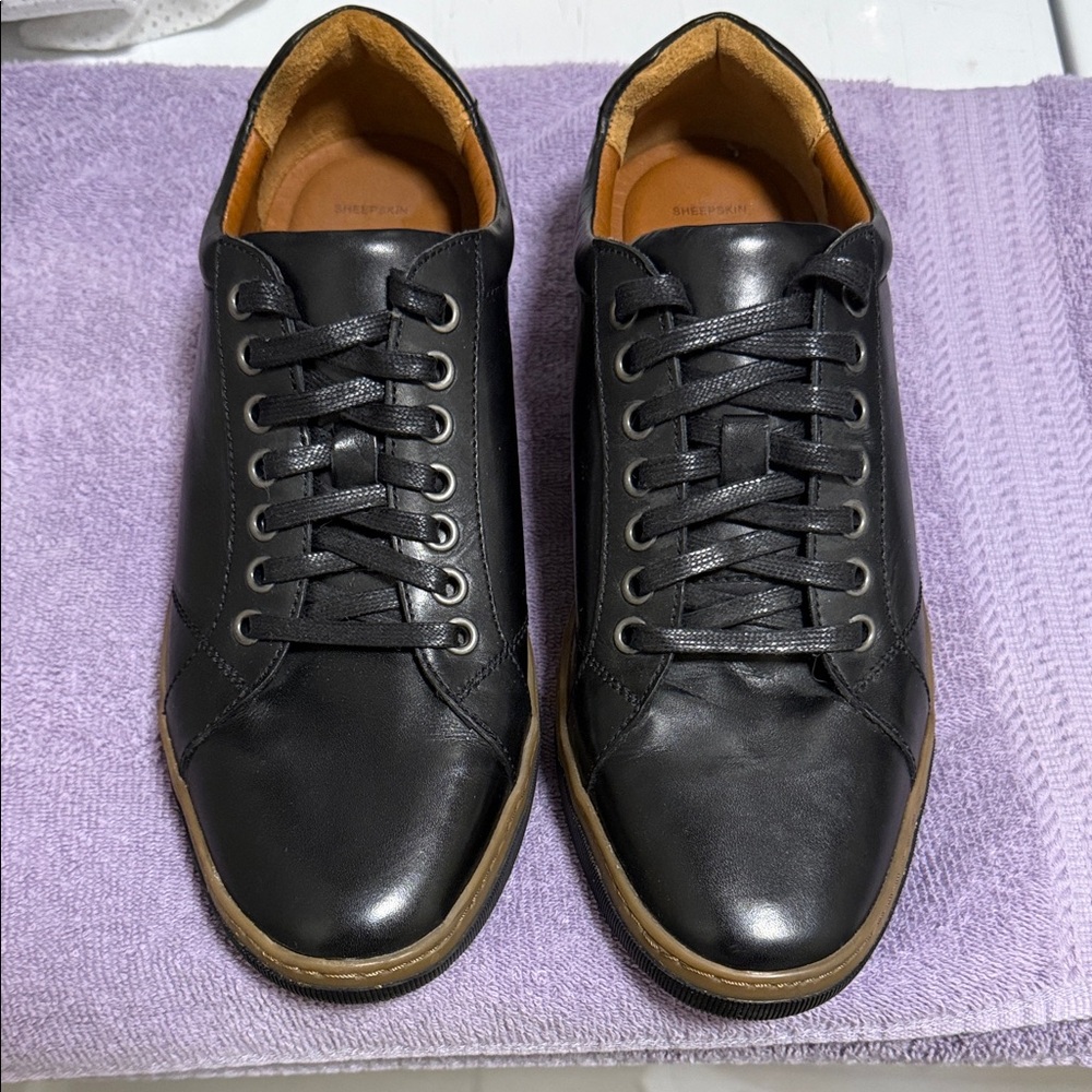 Johnston & Murphy Black Leather Sneakers with Tan Trim